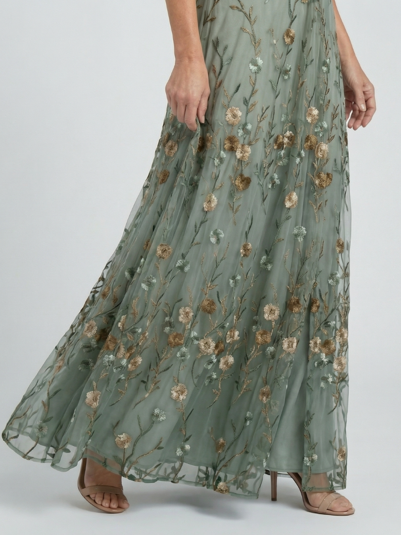 Selora | Floral Halter Maxi Dress