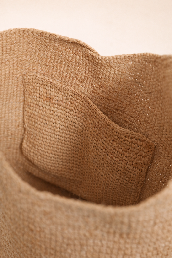 Raffia Straw Bucket Bag Handwoven Structured Shoulder Beach Vacation Bag