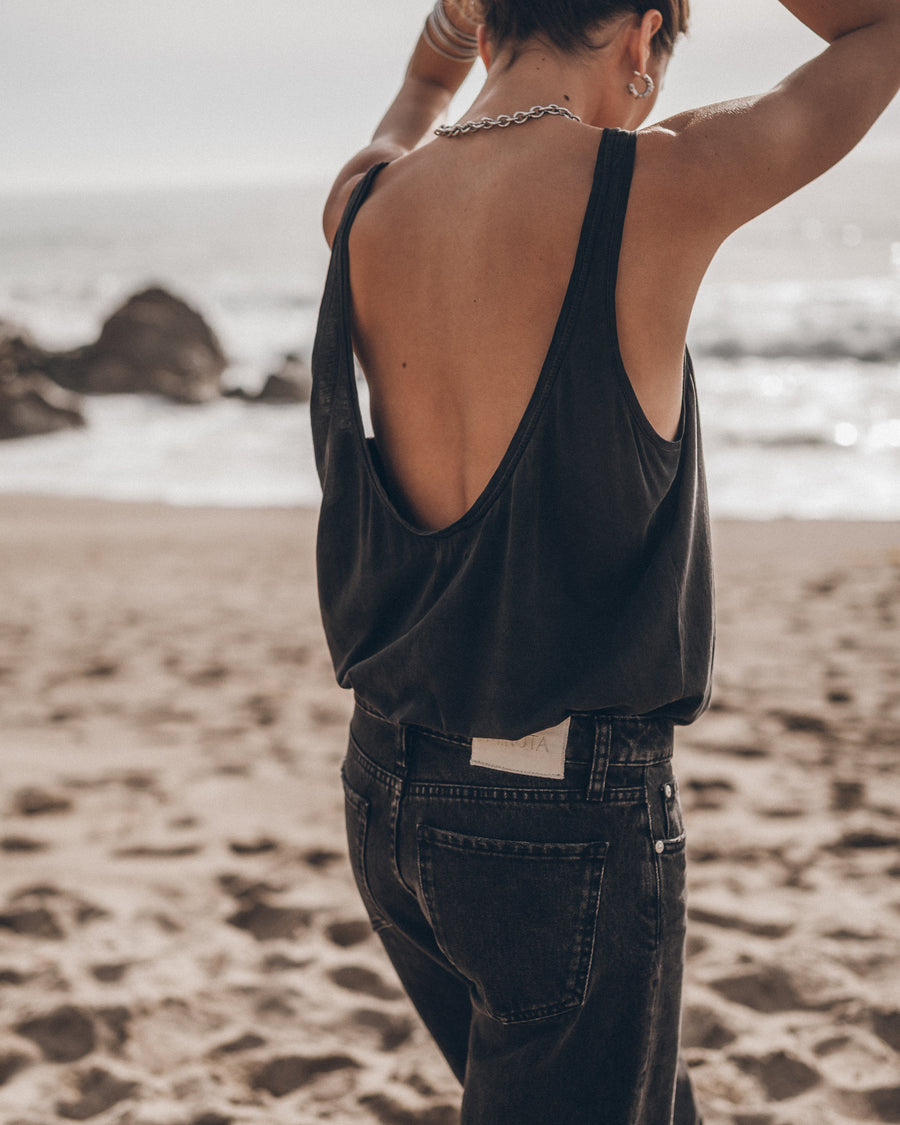 The Dark | Low Back Base Tank Top